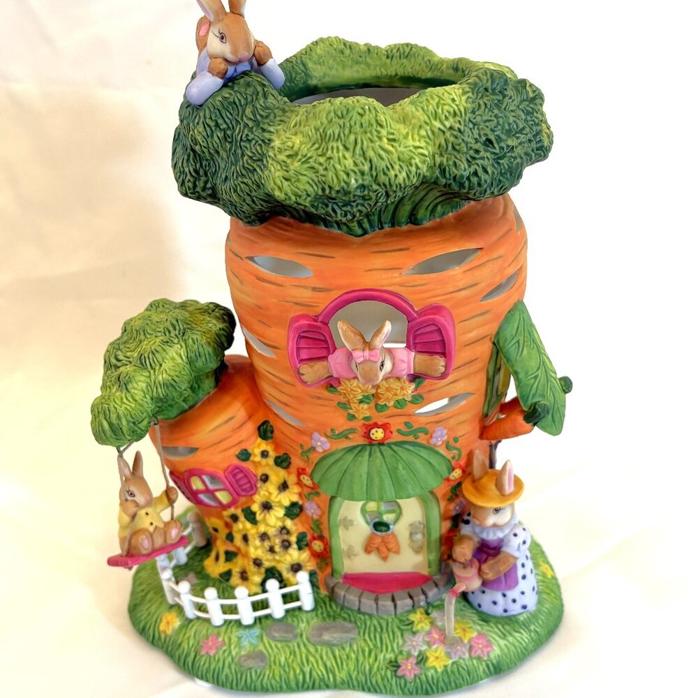 Vintage New In Box PartyLite 'Bunny Tealight House'